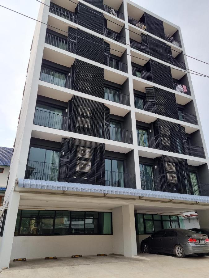 Tiara Place Bangkok Eksteriør billede