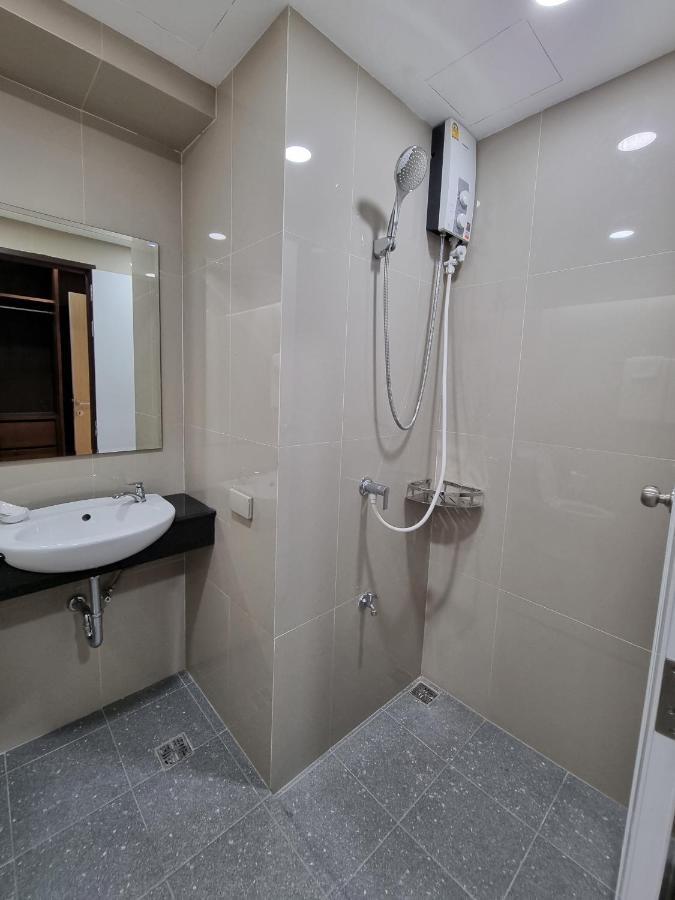 Tiara Place Bangkok Eksteriør billede